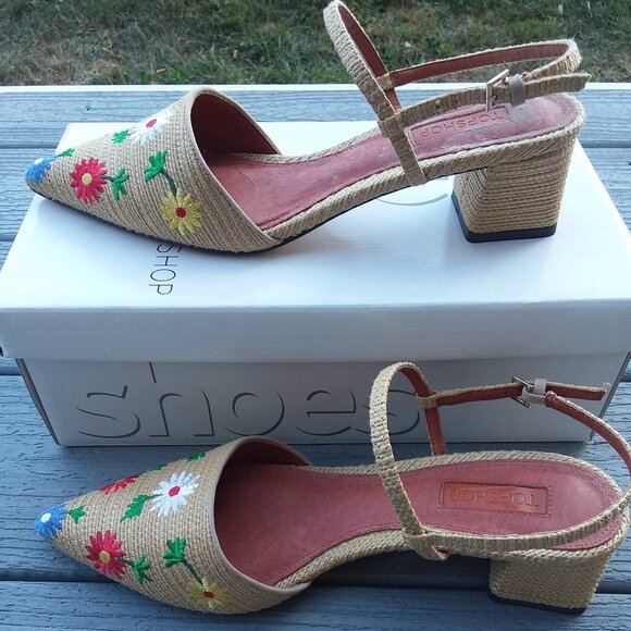 New in Box Embroidered Raffia Mary-Jane shoes - Picture 5 of 5